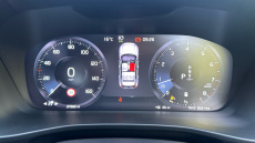 Volvo Xc40 2.0 B4P R DESIGN Pro 5dr AWD Auto Petrol Estate